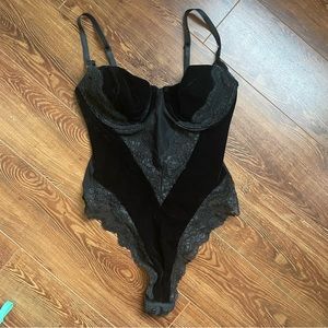 Vintage Victorias Secret 34B high hip lace velvet teddy lingerie bodysuit